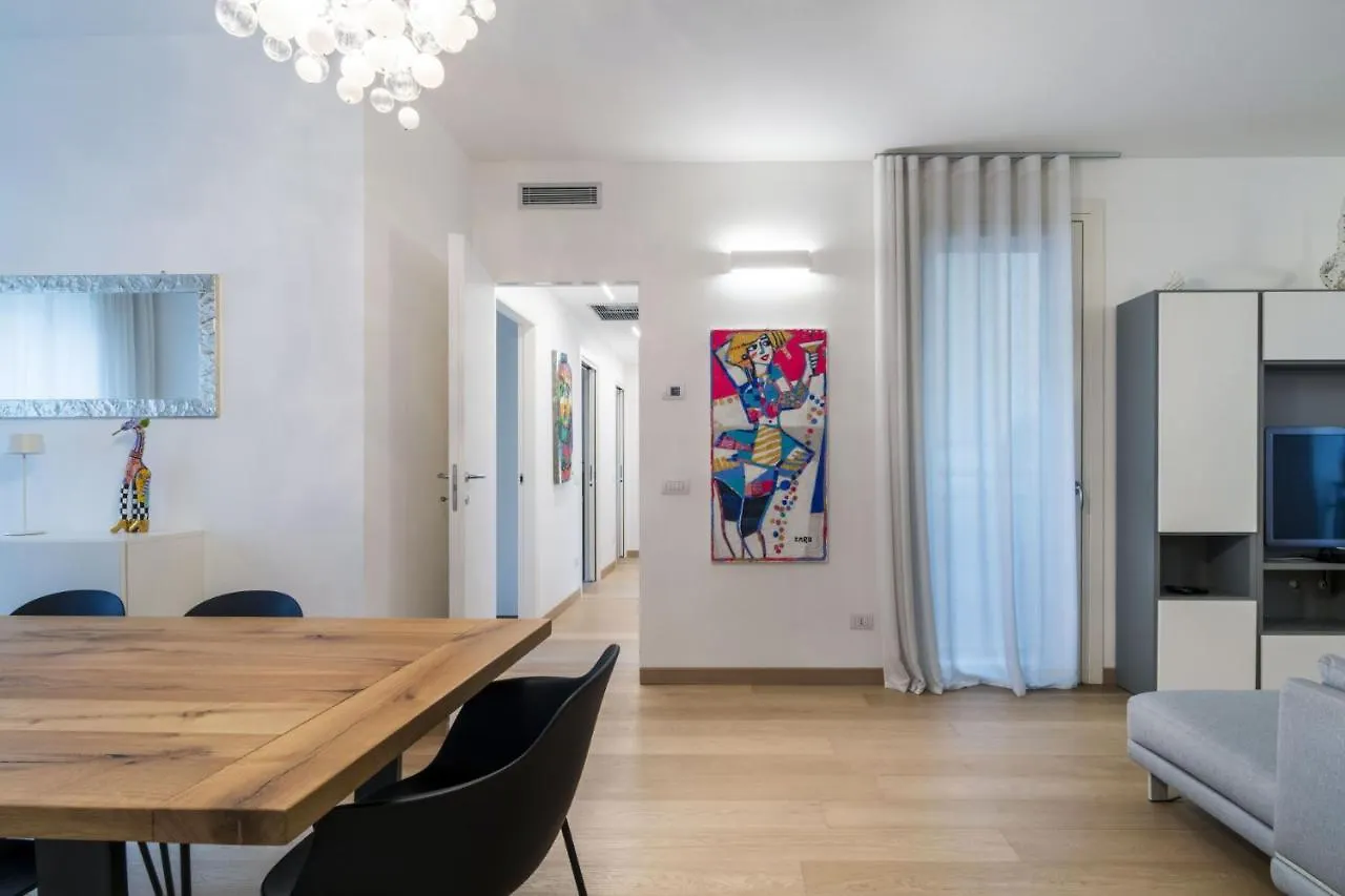Easylife - Moderno Ed Elegante Trilocale In Corso Garibaldi Apartment Milan