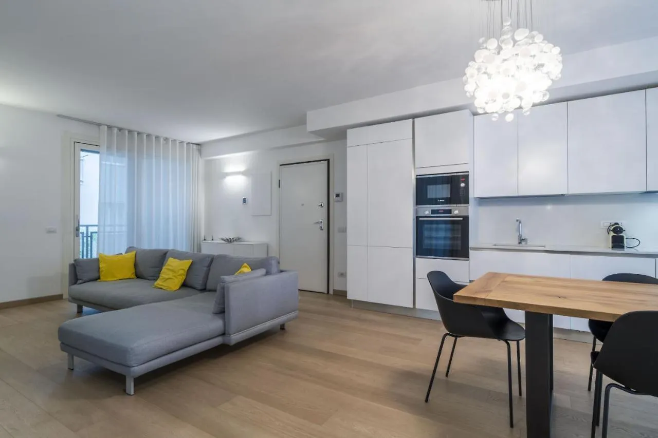 Apartament Easylife - Moderno Ed Elegante Trilocale In Corso Garibaldi Mediolan